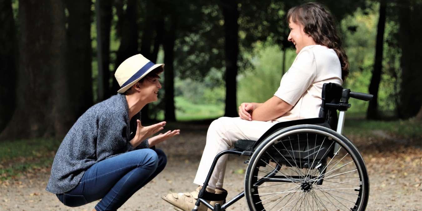Ghidul Complet al Drepturilor Persoanelor cu Dizabilități în Sistemul Medical Românesc